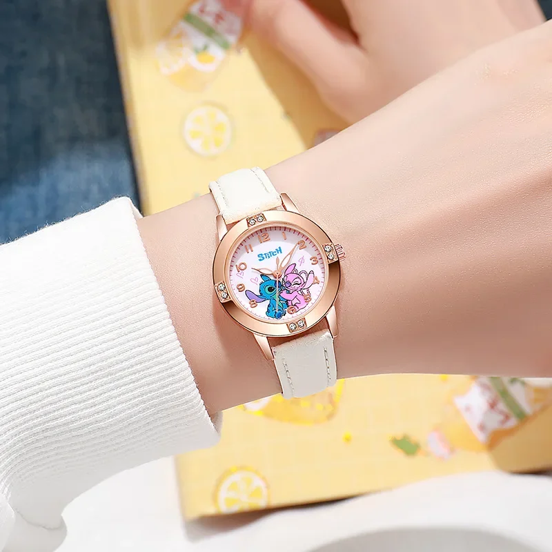 Montre Analogique Stitch Angel Or Rose (blanc) – Image 5