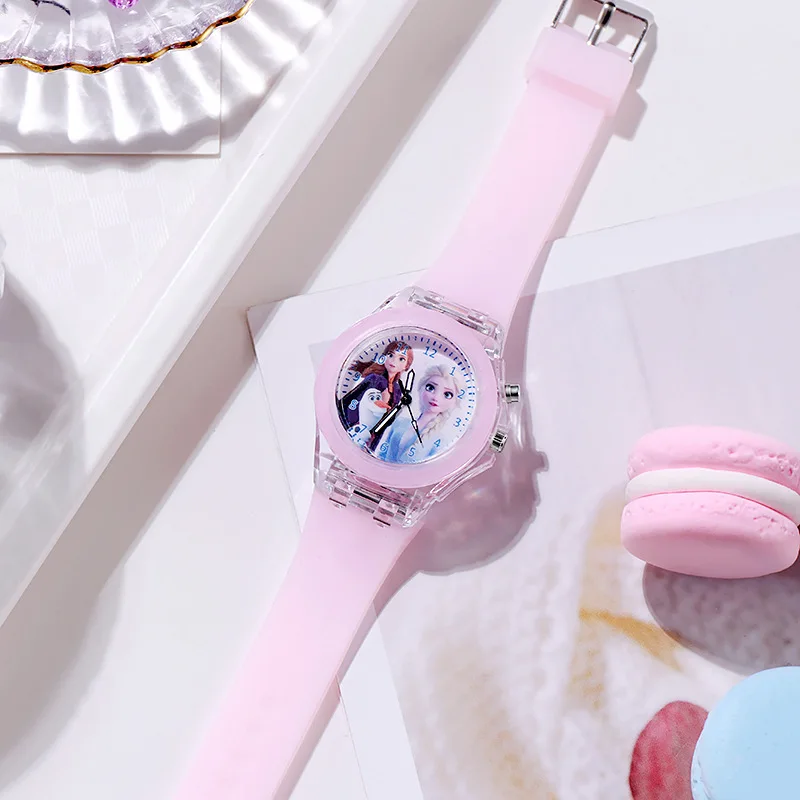 Disney – Montre Enfant Princesse Elsa & Sophia | Montre Lumineuse Enfant avec Bracelet Silicone, Quartz Digital Frozen 2 – Image 16